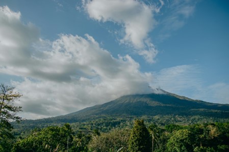 Der Vulkan Kanlaon auf der Insel Negros