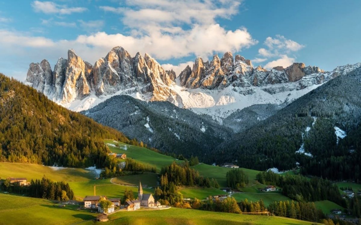 Unzählige Gründe sprechen dafür einen Urlaub in den Dolomiten zu verbringen. Foto: Piotr Krzeslak – stock.adobe.com